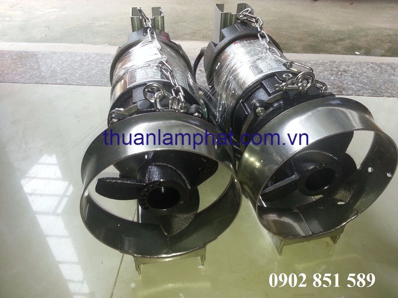 Máy khu&acirc;́y chìm - h&agrave;ng nhập khẩu Đ&agrave;i Loan